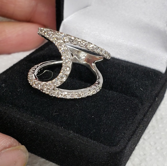 #SOLD#Free form diamond ring - Picture 3 of 4